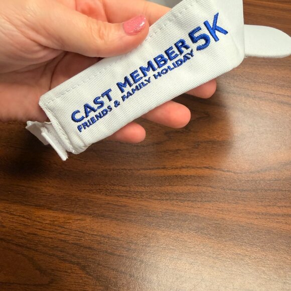 Walt Disney World Cast Member 5k Be Well Mickey Visor - Picture 2 of 4